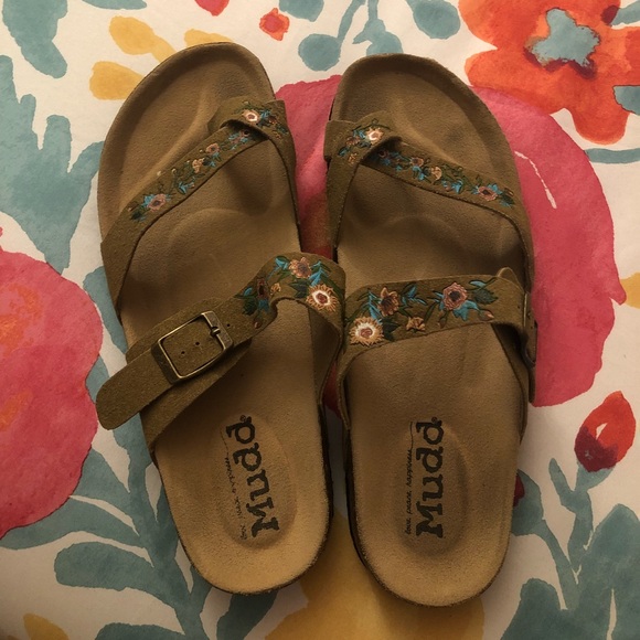 Mudd Shoes - 🌟Mudd “Birkenstock” Sandals with Floral Details👡